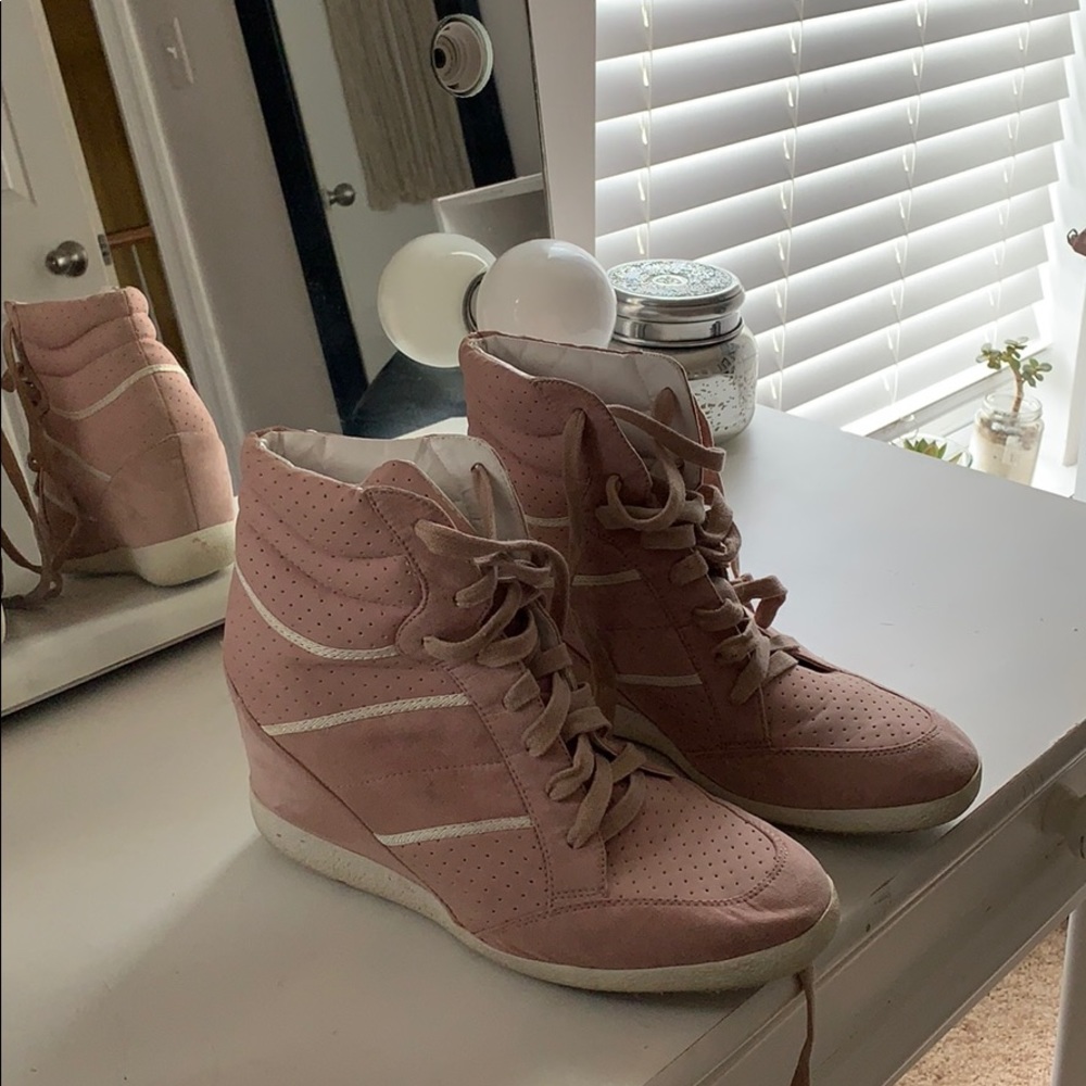 hightop suede mauv sneeker heel shoe